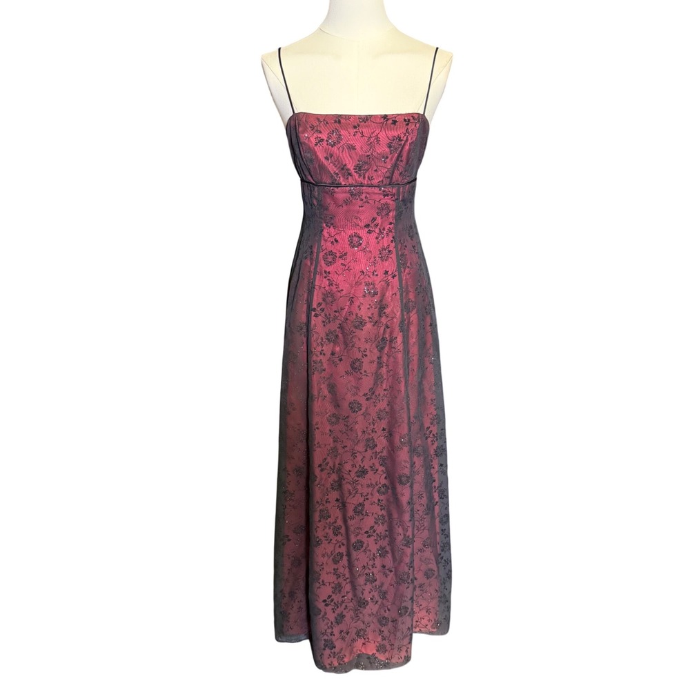 Morgan and Co Vintage Y2K Burgundy Black Lace Formal Gown Dress Size 5/6⁠
